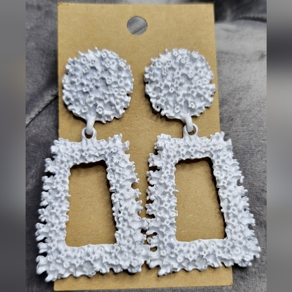White Coral Textured Earrings - Picture 2 of 2
